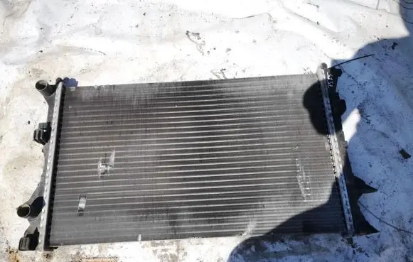 Renault Laguna II Coolant radiator