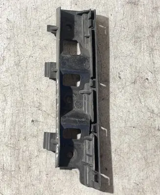 Volkswagen PASSAT B6 Front bumper mounting bracket 3C0807183