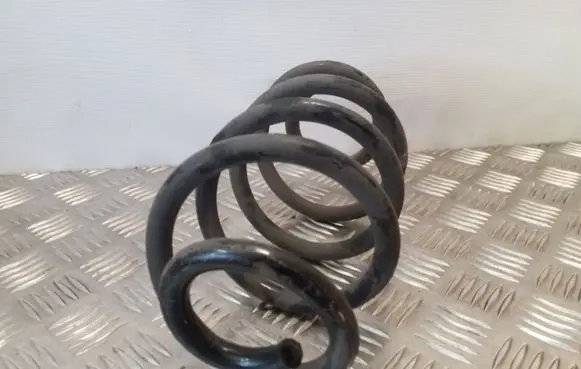 Nissan Juke I F15 Rear coil spring