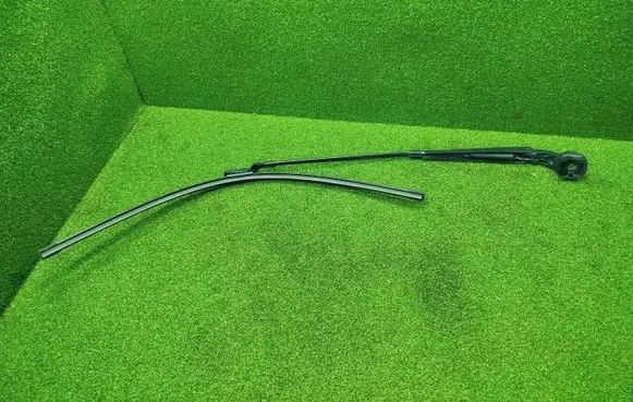 Renault Espace V (RFC) Front wiper blade arm 288813532R