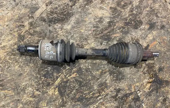 Mitsubishi L200 Front driveshaft 