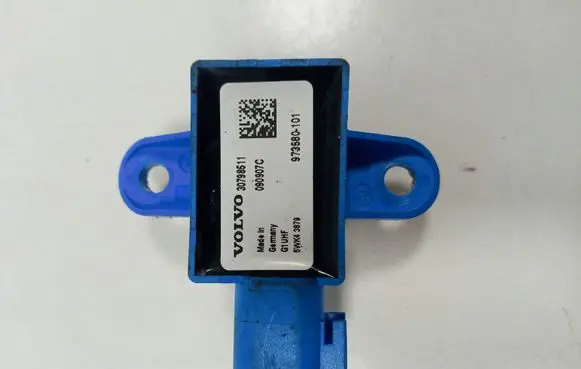 Volvo XC60 Airbag deployment crash/impact sensor 30798511 090907C 973580101