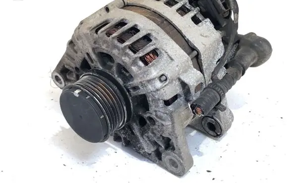 KIA Carens III Generator/alternator 37300-2A805