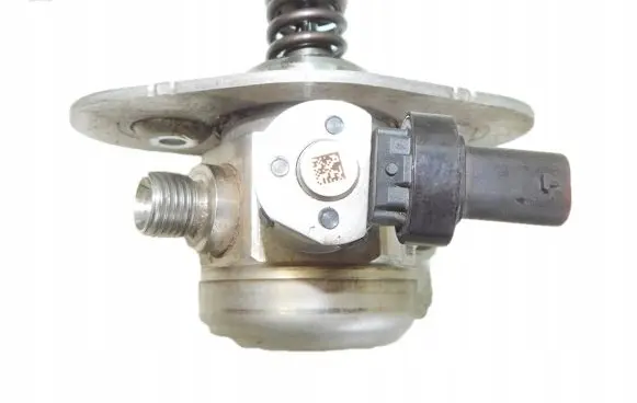 BMW 1 F20 F21 Fuel injection high pressure pump 0261520258