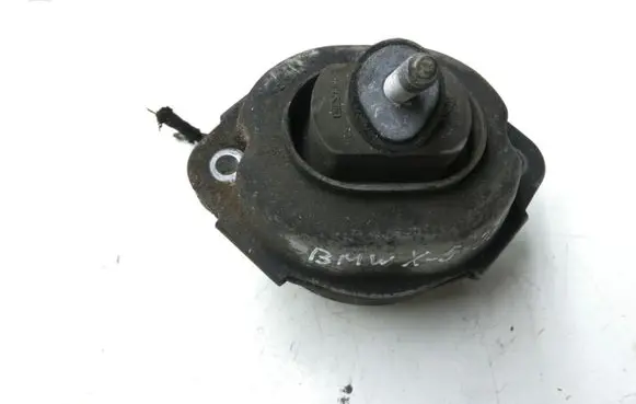 BMW X5 E53 Engine mount bracket 675844401