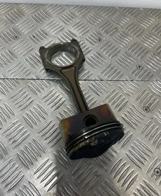Audi A8 S8 D4 4H Piston with connecting rod 079BG 079B