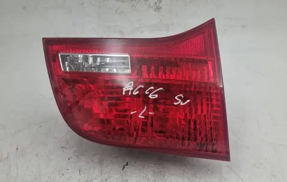 Tailgate rear/tail lights