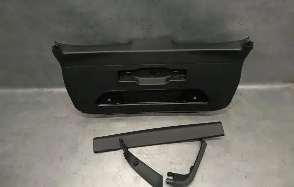 BMW 2 Active Tourer U06 Tailgate/boot cover trim set 8494239