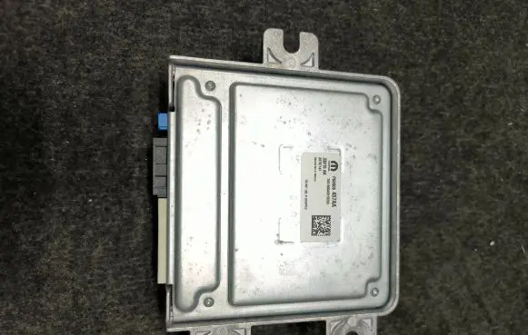 Jeep Grand Cherokee WL Other control units/modules P68608457AA 33016AK T00190043319990