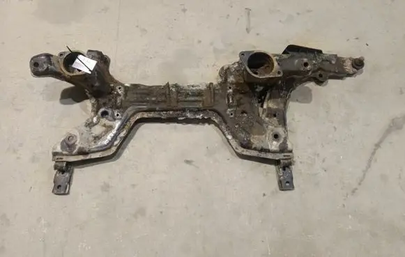 Volkswagen PASSAT B4 Front subframe 