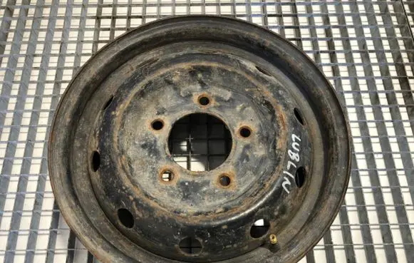Daewoo Lublin R15 steel rim 