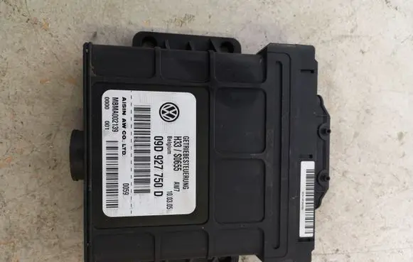 Volkswagen Touareg I Gearbox control unit/module 09D927750D MBMA002139 H33S0655