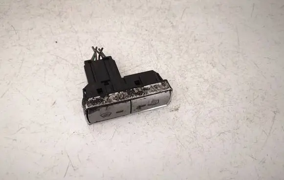 Ford Mondeo MK IV Windscreen/window heater switch 6M2T18K574AC