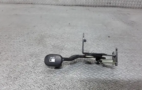 Hyundai i30 Fuel cap release pull handle 