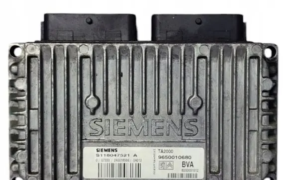 Citroen C3 Engine control unit/module S118047521A