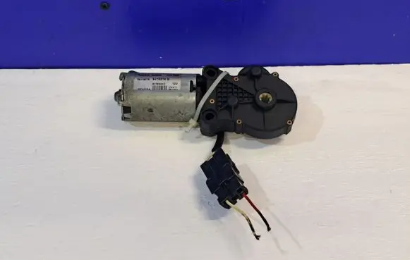Saab 9-3 Ver1 Seat adjustment motor 12802565 9470278D