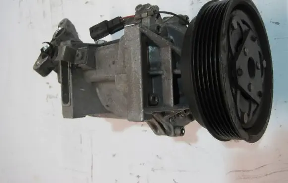 Nissan Micra K14 Air conditioning (A/C) compressor (pump) 926003VC6B