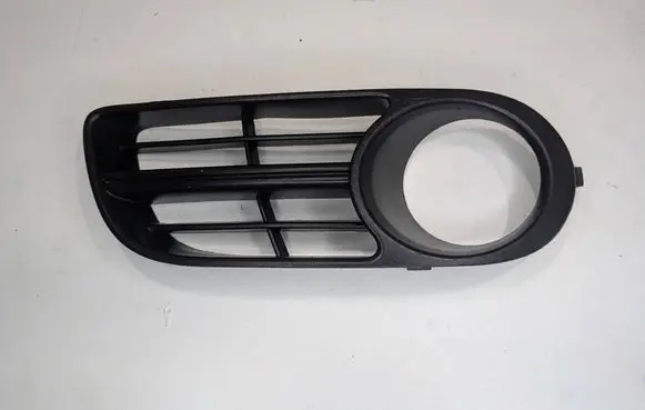 Skoda Fabia Mk1 (6Y) Front bumper lower grill 6Y0853666F 1175332001