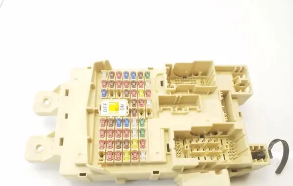 Hyundai Ioniq Fuse module 91950G7510