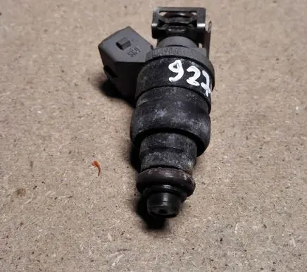 Audi A3 S3 8L Fuel injector 06A906031A