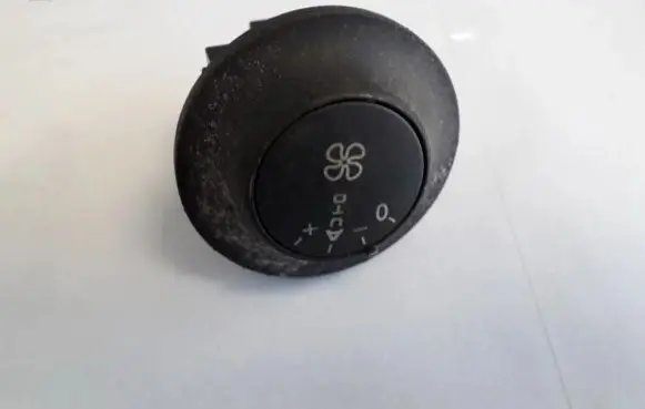 Peugeot 807 Interior fan control switch 1488941077 0400440161