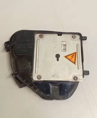 Volkswagen PASSAT B6 Headlight ballast module Xenon 3C0941608B 7L6941329A