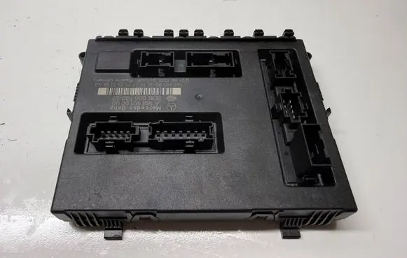 Mercedes-Benz B W245 BSM Control unit A1699010000 5DK00872837