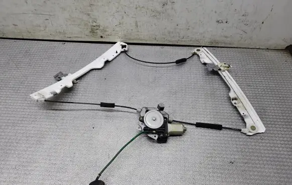 Nissan Murano Z50 Front door window regulator with motor 80730CC000 1174076D