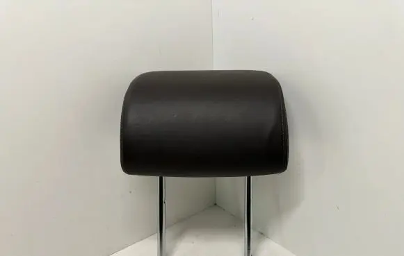 Volkswagen Touareg II Rear seat headrest 