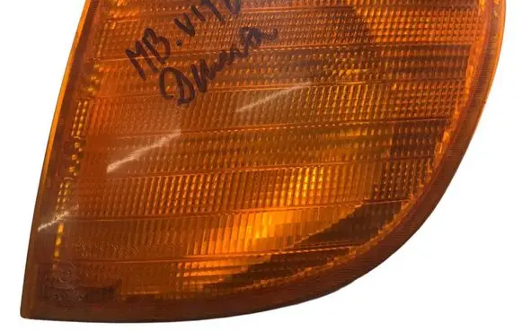 Mercedes-Benz Vito Viano W638 Front indicator light 6R01489