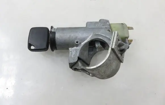 Opel Astra F Ignition lock 90069215 90069214 90191412