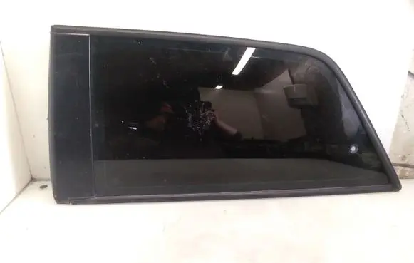 Audi A3 S3 8L Rear side window
