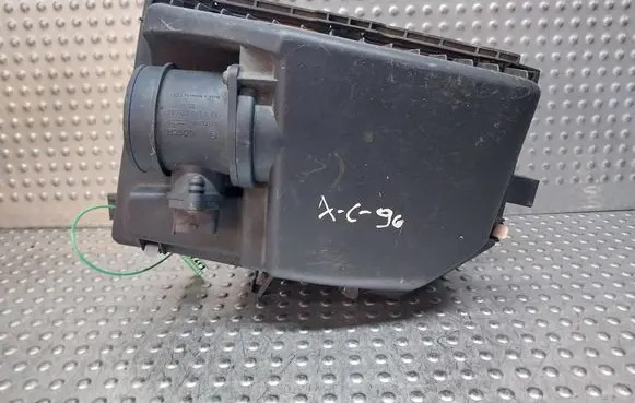 Volvo XC90 Air filter box S26380653 30647129