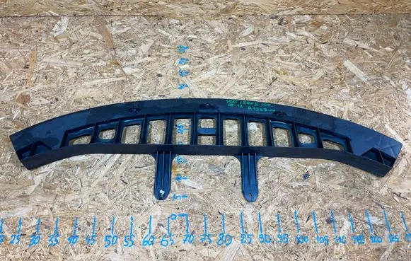 Seat Leon (1P) Front bumper support beam 1P0807929C R1569-M
