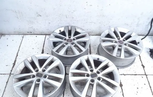 Fiat Croma R17 alloy rim 735446176