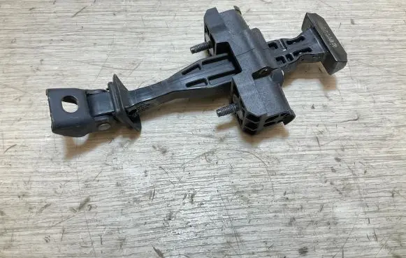 BMW 3 G20 G21 Rear door check strap stopper
