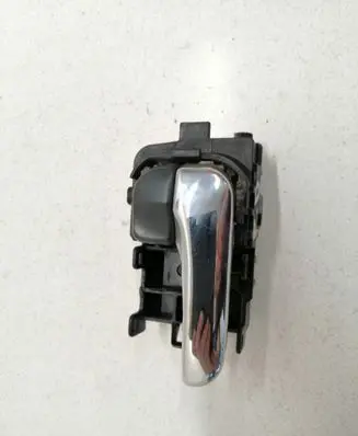 Nissan X-Trail T30 Front door interior handle