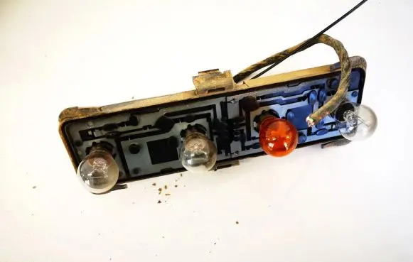 Chrysler Voyager Tail light bulb cover holder
