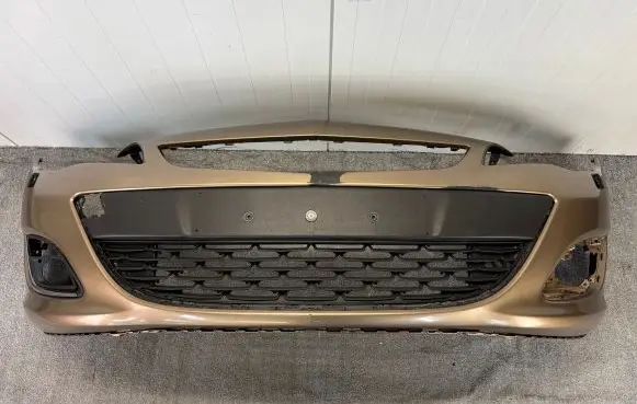 Opel Astra J Front bumper 13368660 Z1413