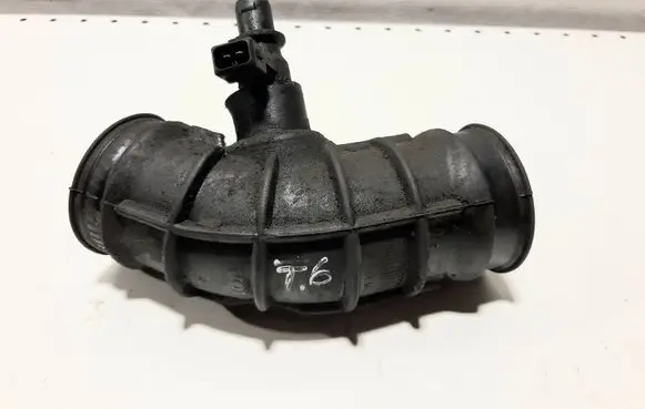 Volvo S60 Turbo air intake inlet pipe/hose 30636854