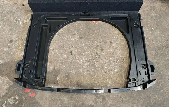 Volvo V40 Spare wheel section trim 31389394