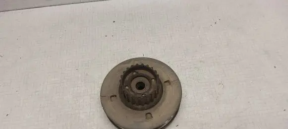 Volkswagen Golf IV Crankshaft pulley