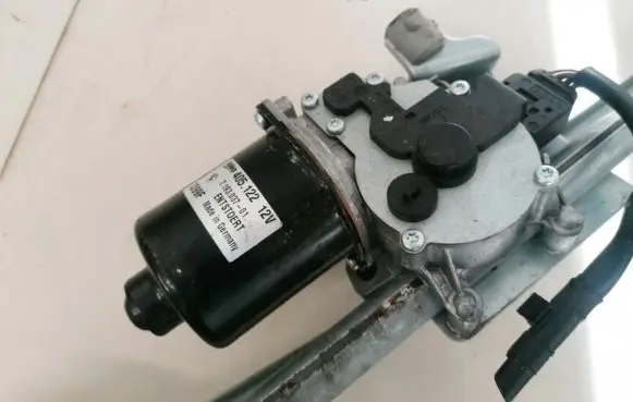 BMW 1 E81 E87 Wiper motor 719303701 7.193.037-01