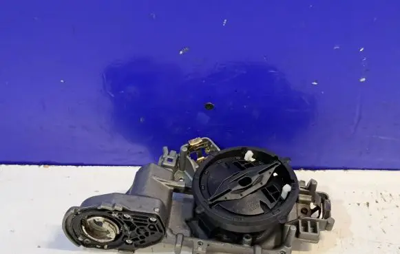 Audi A3 S3 8P Wing mirror control module A5813234