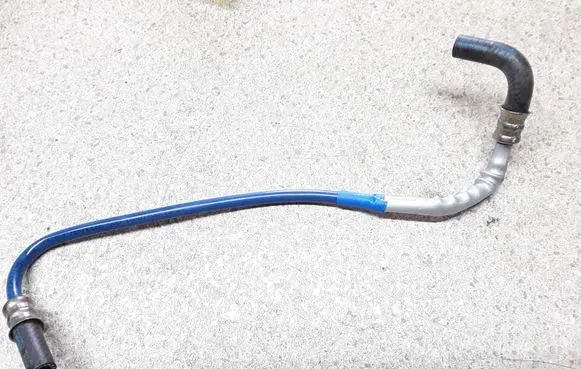 Mercedes-Benz C W203 Fuel line/pipe/hose A2034701564
