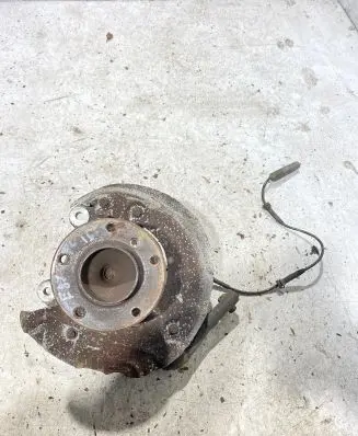 BMW 1 E81 E87 Front wheel hub spindle knuckle 676444403