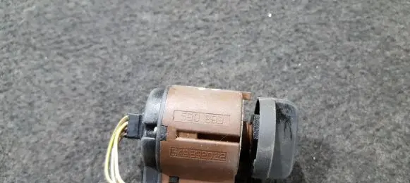 BMW 5 E39 Light switch 530893 549392022