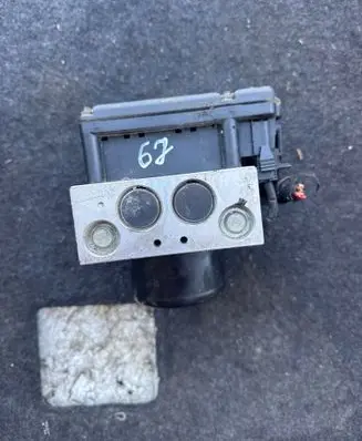 Skoda Octavia Mk1 (1U) ABS Pump 1J0907379H 10094903413 1J0614217C
