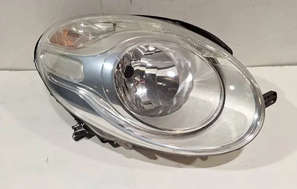 Fiat 500L Headlight/headlamp