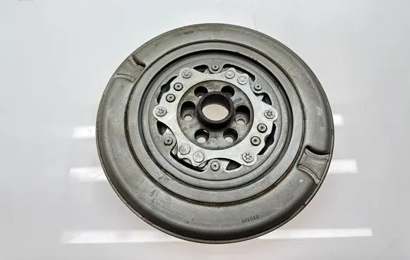 Volkswagen PASSAT B8 Torque converter 04E105266AD